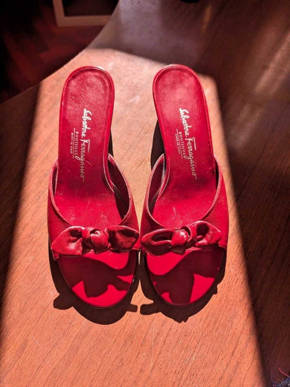 Salvatore Ferragamo Bow Mule Heels in Red